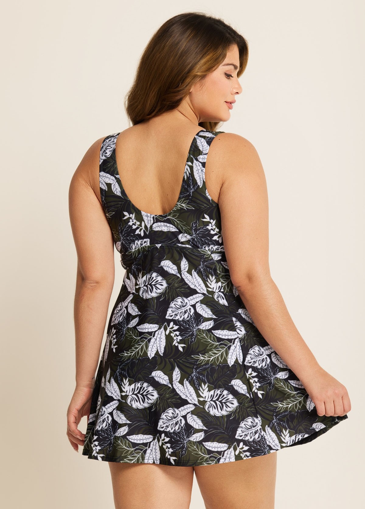 Plus Size Black Leaf Print Vintage Swimsuit With Shorts Swimdress Set