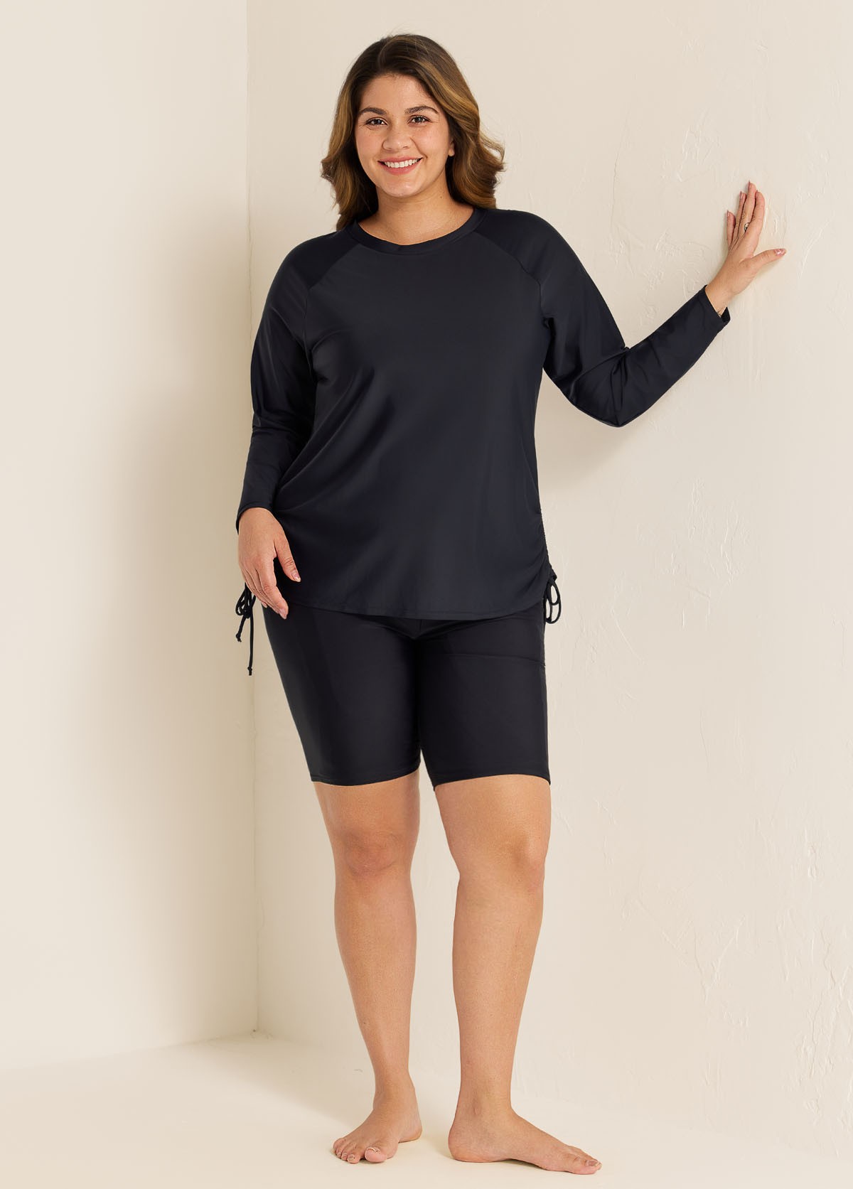 Plus Size Black Long Sleeve Drawstring Women's Swimsuit Tankini Top