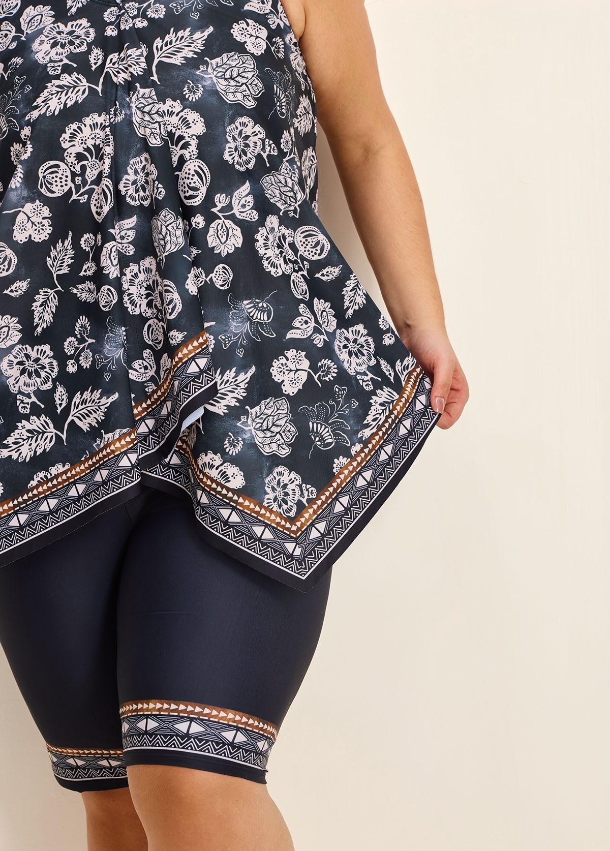 Black Vintage Floral Print Modest Asymmetrical Hem Curvy Swimsuit Two Piece Long Tankini Set