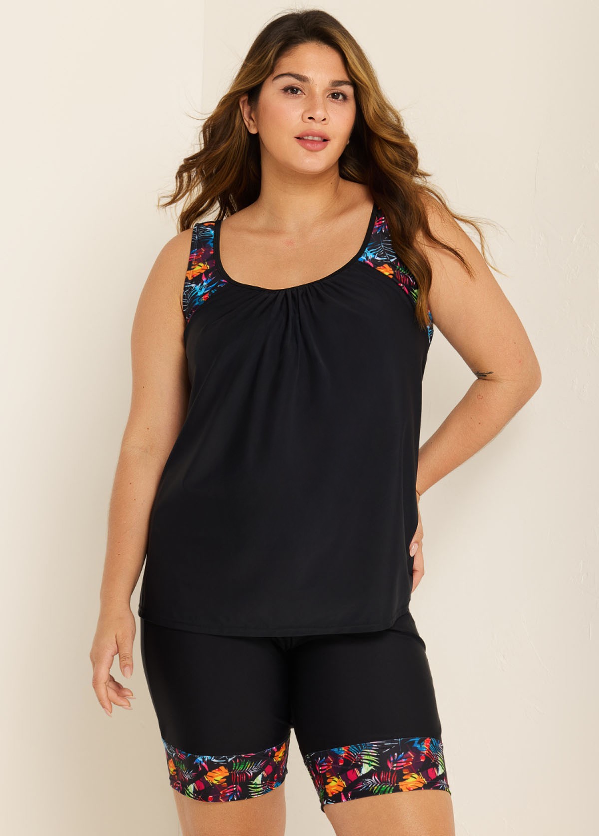 Black Plants Print Round Neck Plus Size Modest Tankini Set