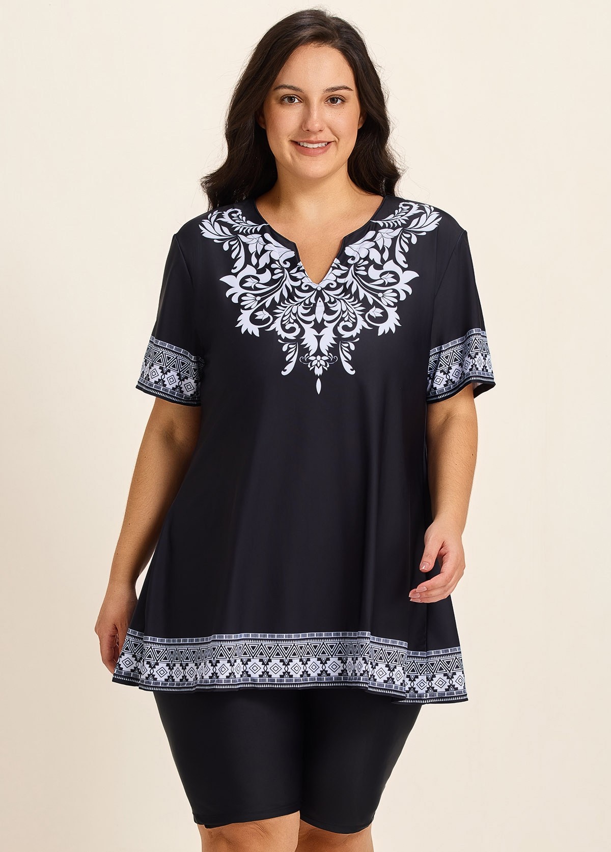 Curvy Black V Neck Loose Short Swimsuit Tankini Top