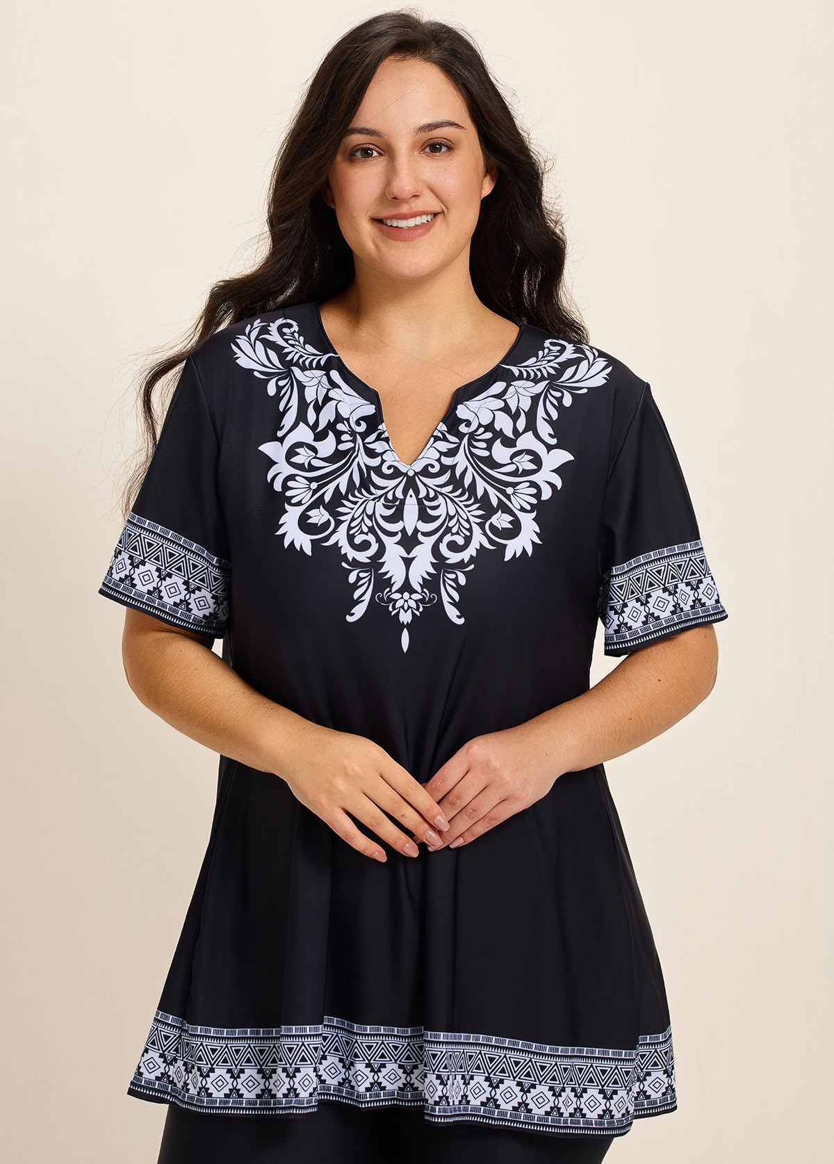 Curvy Black V Neck Loose Short Swimsuit Tankini Top